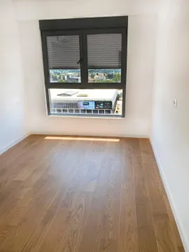 Prodaja, dvosoban stan, 73m², Centar, Bar - image 4