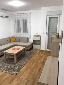 Rent, one bedroom apartment, 50m², City Kvart, Podgorica - image 10