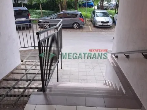 Izdavanje, dvosoban stan, 42m², Centar, Novi Sad - image 19