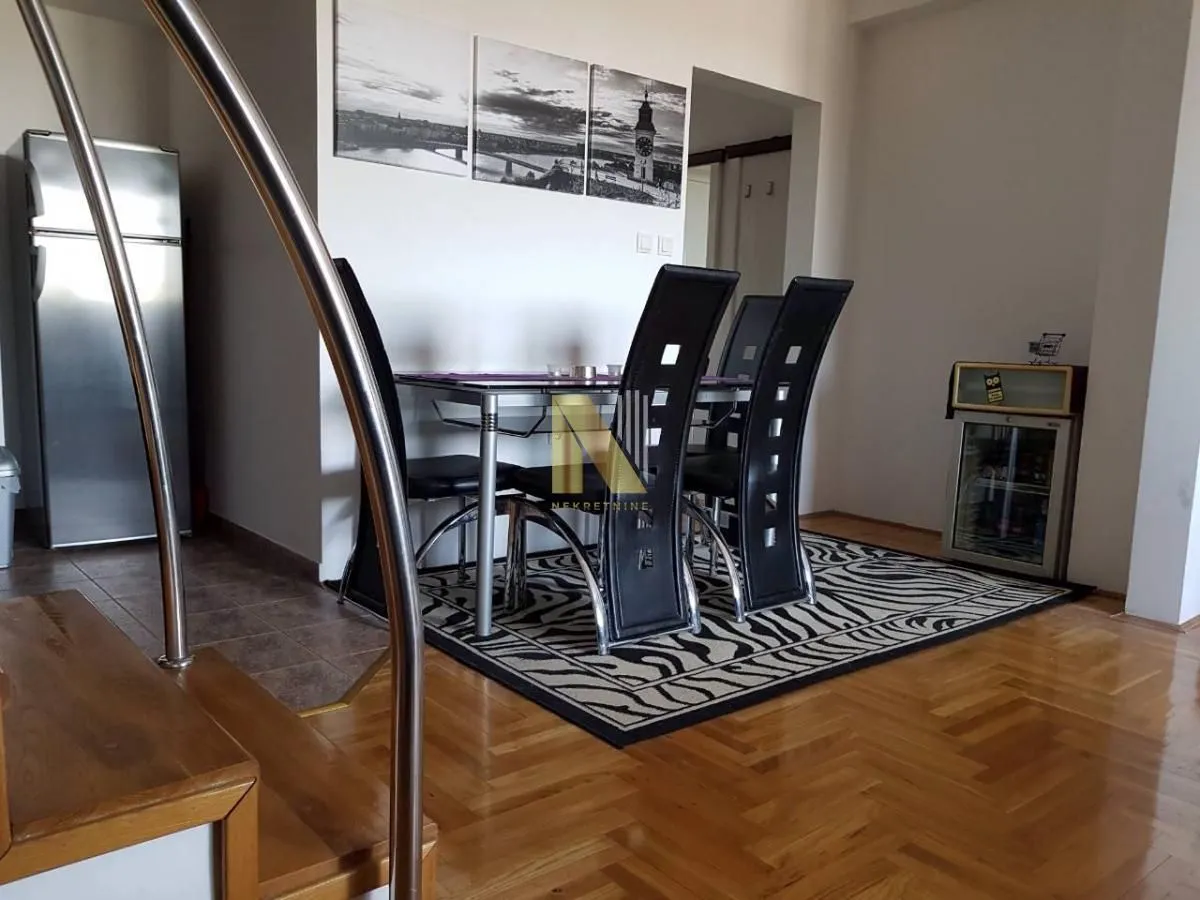 Izdavanje, dvosoban stan, 51m², Centar, Novi Sad