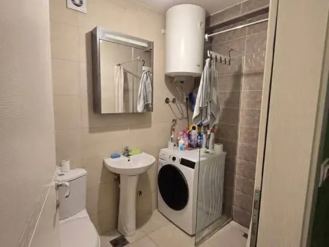 Prodaja, jednosoban stan, 46m², Stari Aerodrom, Podgorica - image 11