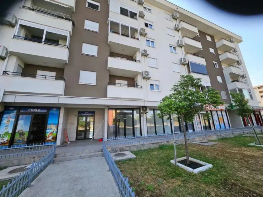 Izdavanje, poslovni prostor, 60m², Tuški Put, Podgorica