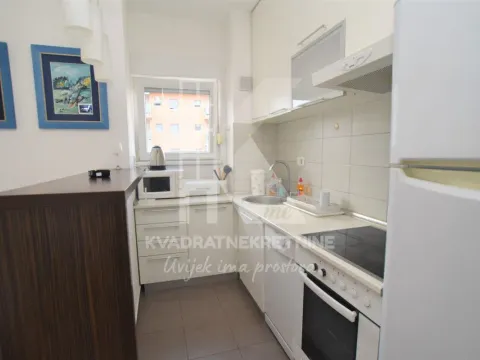 Rent, two bedroom apartment, 75m², City Kvart, Podgorica - image 4