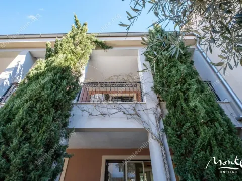 Sale, two bedroom apartment, 115m², Porto Montenegro, Tivat - image 33