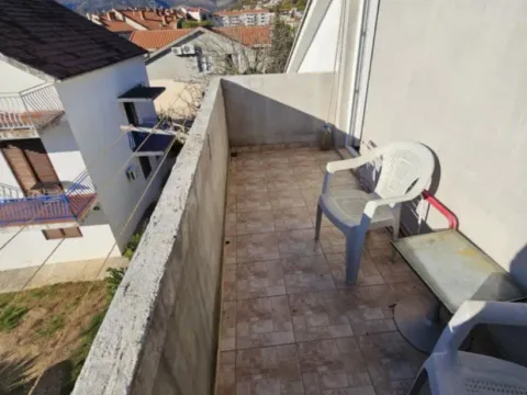 Rent, one bedroom apartment, 45m², Seljanovo, Tivat - image 7