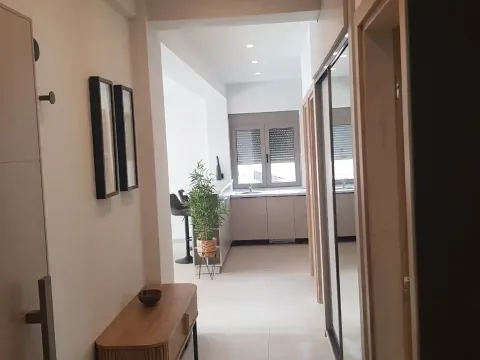 Izdavanje, stan, 70m², Tivat, Crna Gora - image 2