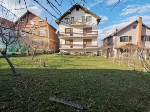 Prodaja, kuća, 440m², Kragujevac, Srbija - image 5