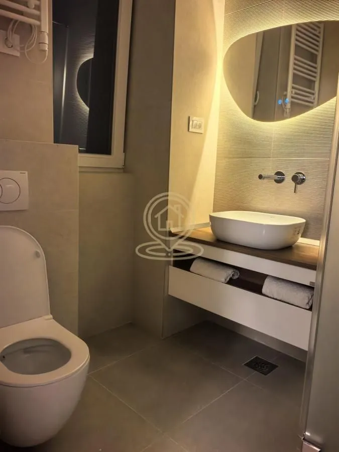 Rent, two bedroom apartment, 60m², Kalenić Pijaca, Vračar Sve Podlokacije