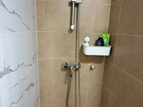 Izdavanje, jednosoban stan, 24m², Lazi, Budva - image 7