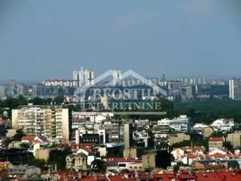 Zemljište in Uciteljsko Naselje