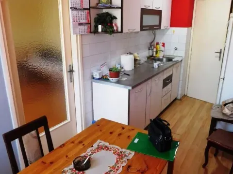 Izdavanje, dvosoban stan, 57m2, Erdoglija, Kragujevac Izdavanje, dvosoban stan, 57m2, Erdoglija, Kragujevac