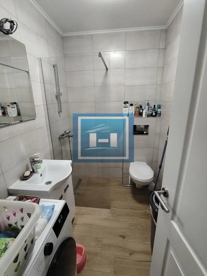 Izdavanje, dvosoban stan, 46m², Centar, Paraćin