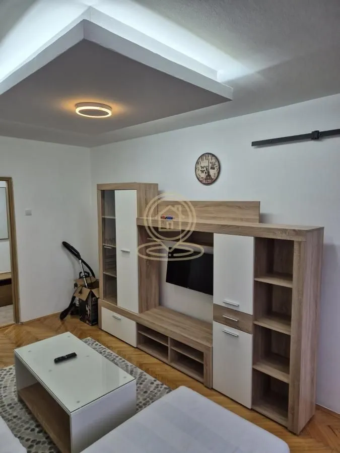 Izdavanje, dvosoban stan, 55m², Medijana, Niš