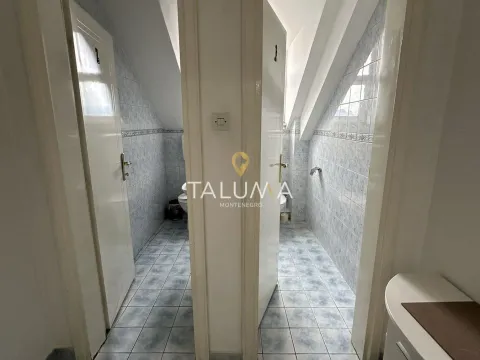 Izdavanje, poslovni prostor, 150m², Pobrežje, Podgorica - image 9