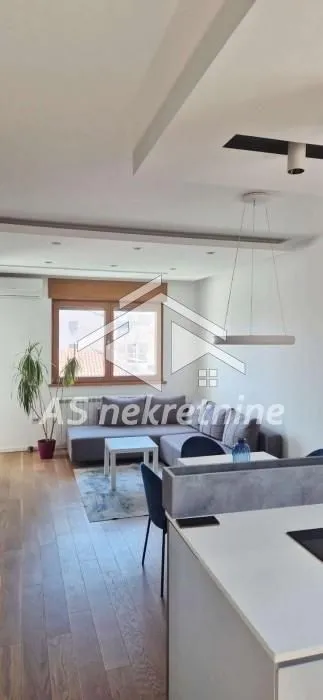 Izdavanje, dvosoban stan, 53m², Autokomanda, Voždovac Sve Podlokacije