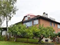 Izdavanje, kuća, 696m², Zlatica, Podgorica - image 17