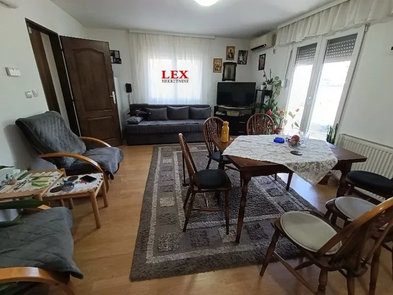 Prodaja, kuća, 78m², Deč, Pećinci