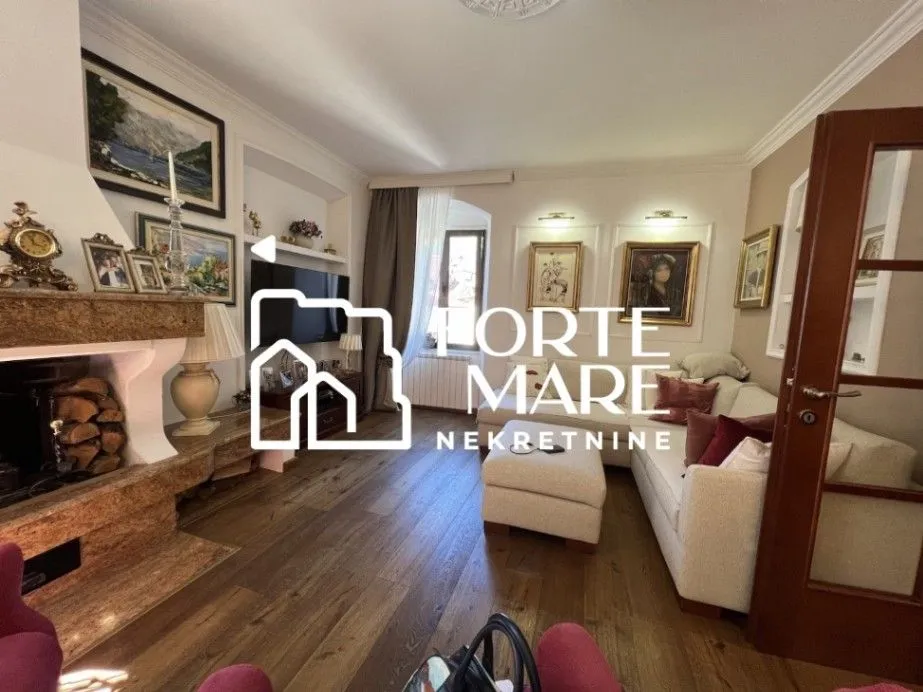 Prodaja, trosoban stan, 97m², Kotor, Crna Gora