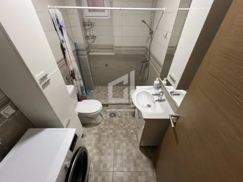 Izdavanje, trosoban stan, 70m², Tološi, Podgorica - image 9