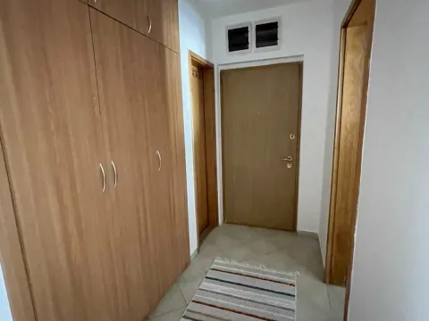 Sale, two bedroom apartment, 65m², Stari Aerodrom, Podgorica - image 3