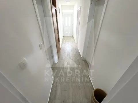 Izdavanje, dvosoban stan, 70m², Donja Gorica, Podgorica - image 10