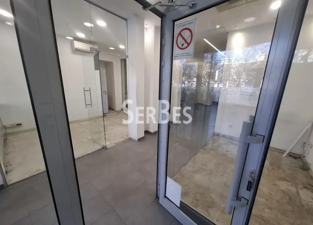 Rent, office space, 400m², Bulevar Oslobodjenja, Novi Sad Sve Podlokacije