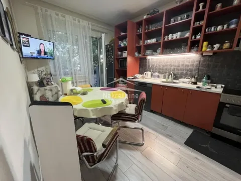 Sale, two bedroom apartment, 71m², Zemun Marije Bursać, Zemun Sve Podlokacije - image 6