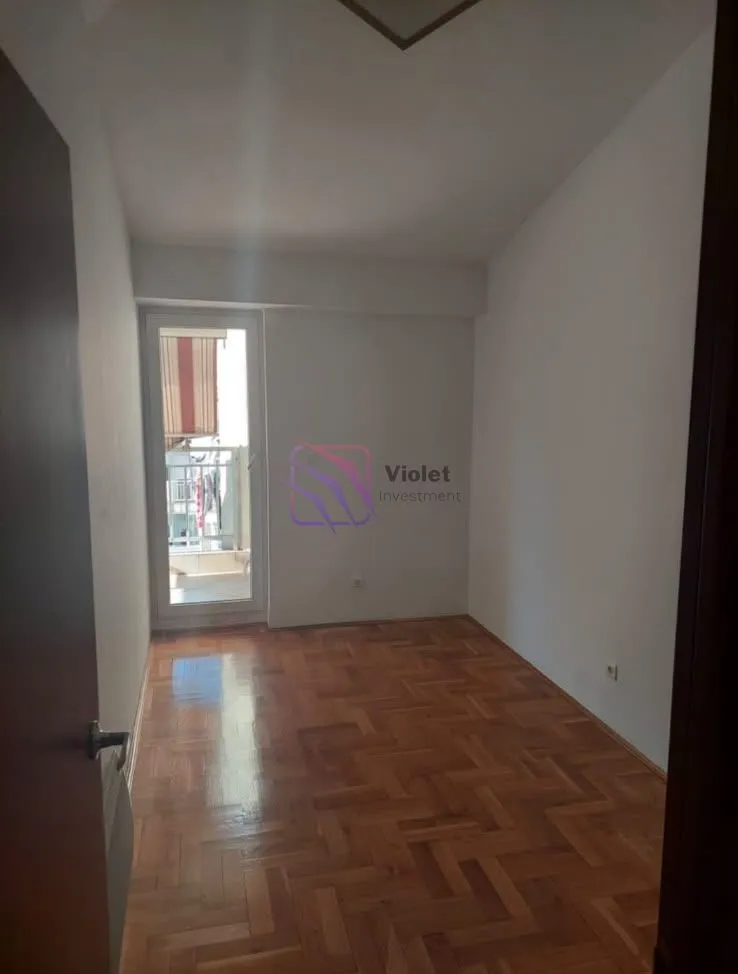 Izdavanje, dvosoban stan, 66m², Blok 9, Podgorica