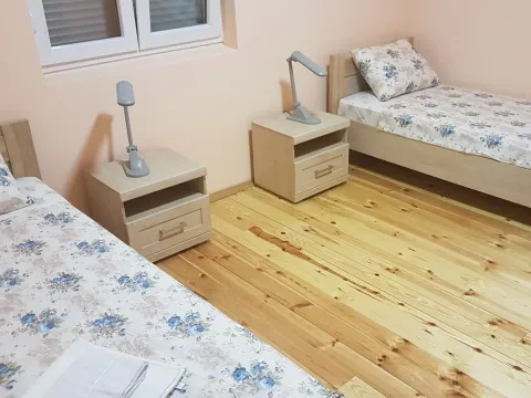 Prodaja, kuća, 250m², Podgorica, Crna Gora - image 10