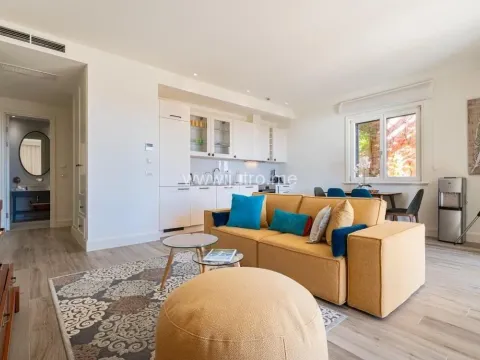 Prodaja, trosoban stan, 190m², Luštica, Tivat - image 1