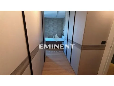 Rent, three bedroom apartment, 95m², Savski Venac, Beograd - image 11
