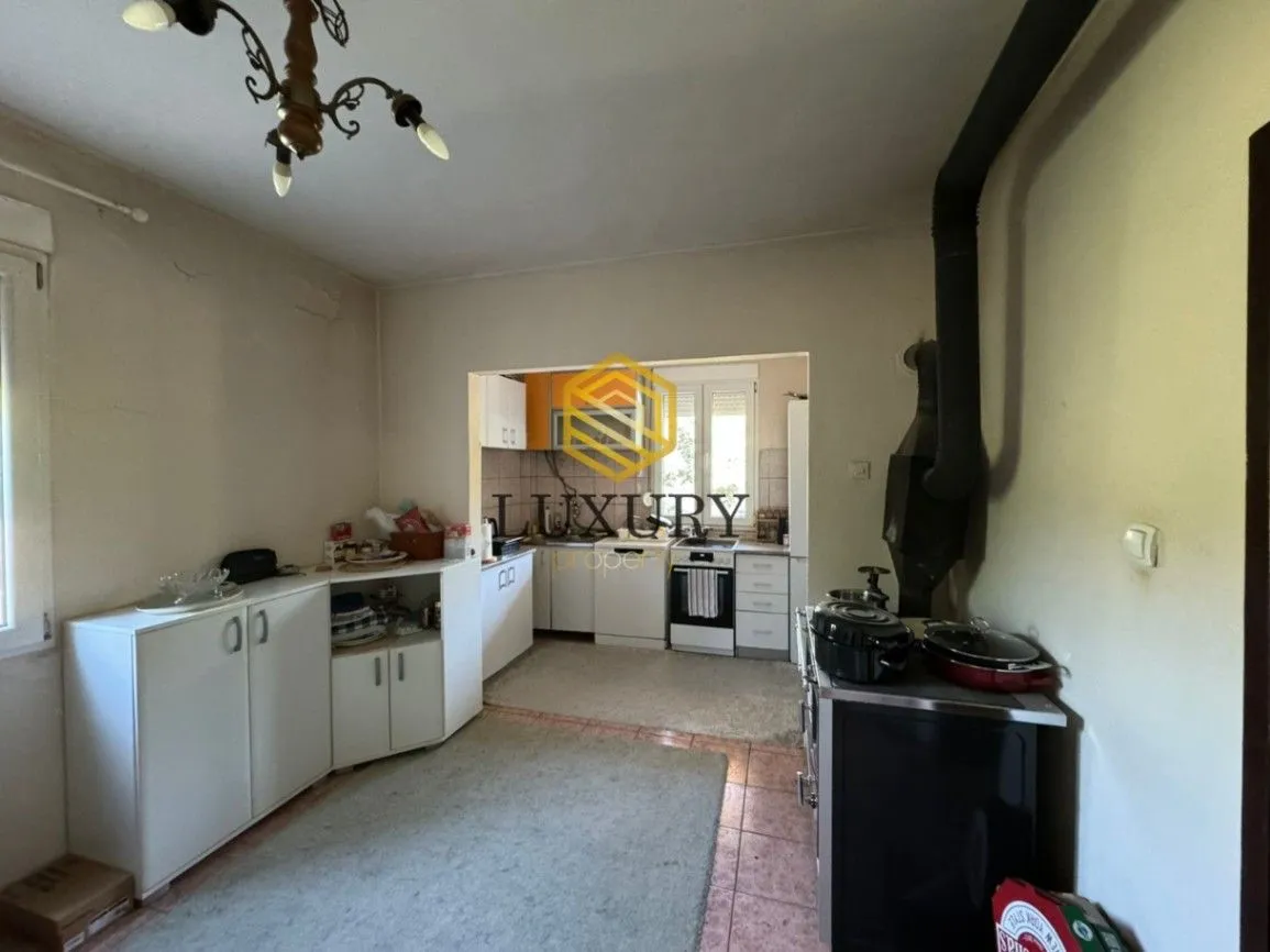 Rent, house, 150m², Rogami, Podgorica