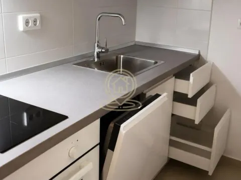 Rent, two bedroom apartment, 35m², Vračar Sve Podlokacije, Beograd - image 4