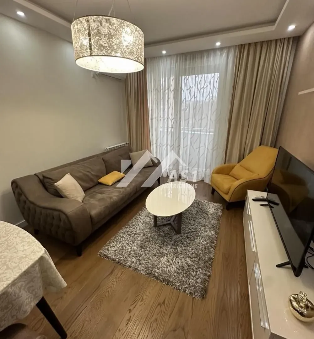 Rent, three bedroom apartment, 57m², Bulevar Oslobodjenja, Novi Sad Sve Podlokacije