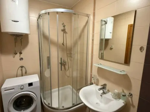 Izdavanje, jednosoban stan, 45m², Stari Aerodrom, Podgorica - image 8