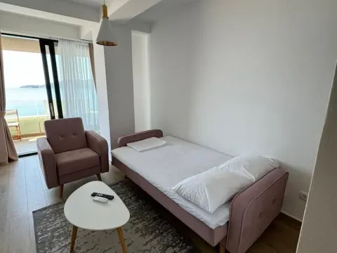 Rent, one bedroom apartment, 60m², Rafailovići, Budva - image 3