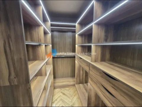 Rent, house, 160m², Savski Venac, Beograd - image 20