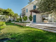 Sale, two bedroom apartment, 275m², Portonovi, Herceg Novi - image 1