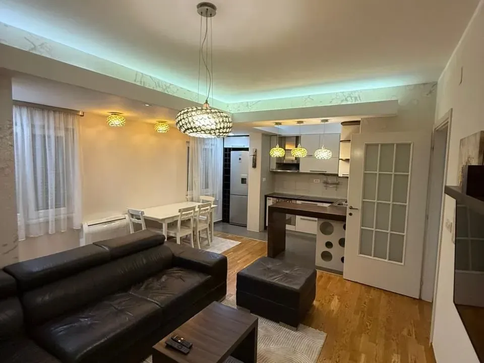 Prodaja, dvosoban stan, 72m², City Kvart, Podgorica
