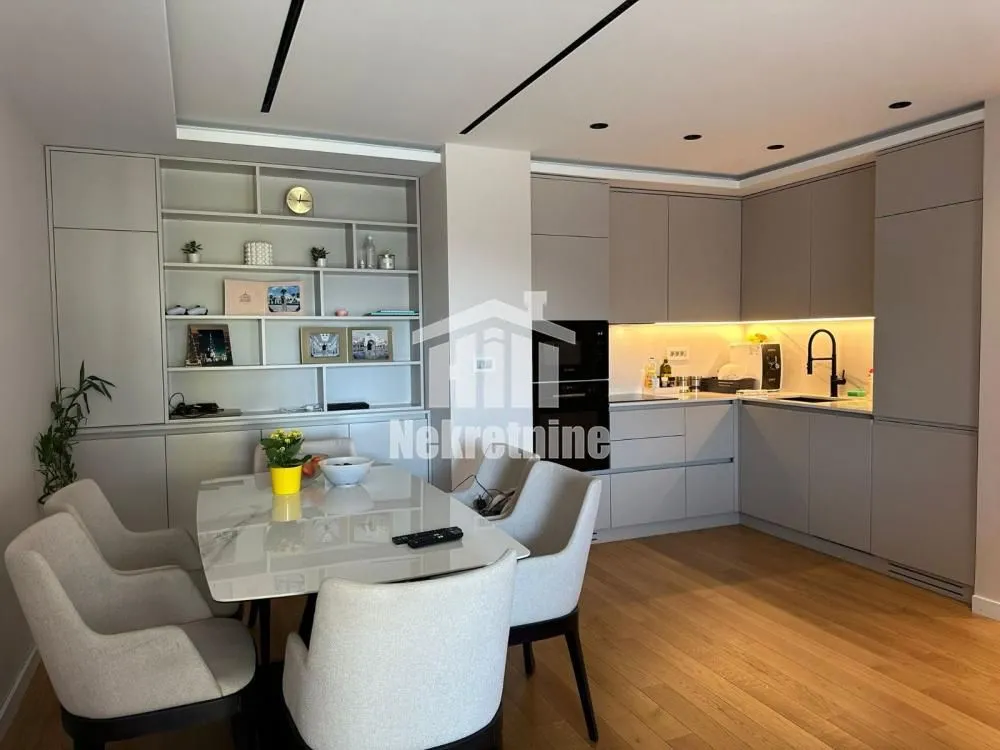 Sale, three bedroom apartment, 69m², Vidikovački venac, Rakovica