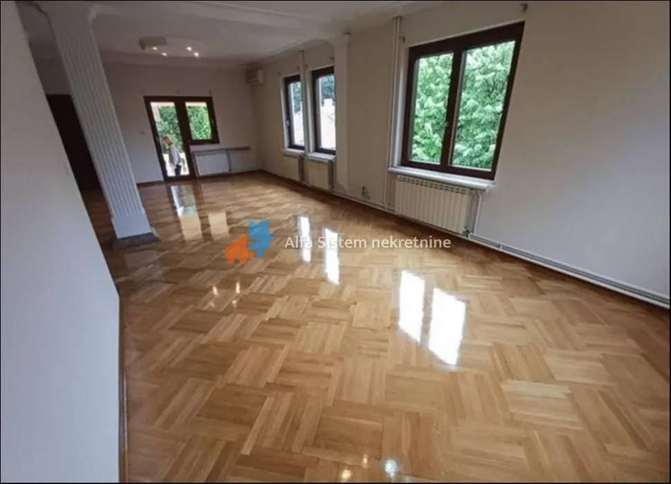 Izdavanje, stan, 210m², Savski Venac, Beograd