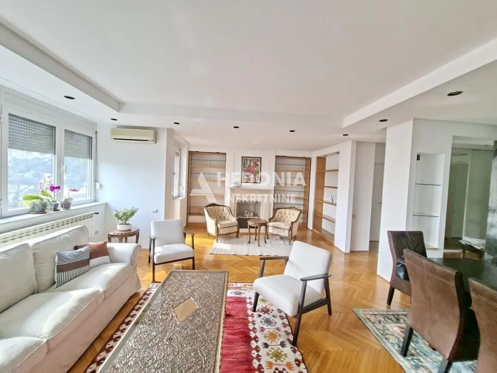 Izdavanje, četvorosoban stan, 125m², Savski Venac, Beograd