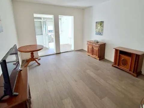 Prodaja, jednosoban stan, 48m², Autobuska stanica, Podgorica - image 9