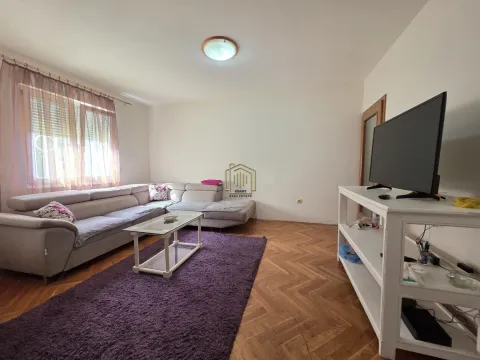Izdavanje, dvosoban stan, 71m², Zagorič, Podgorica - image 12