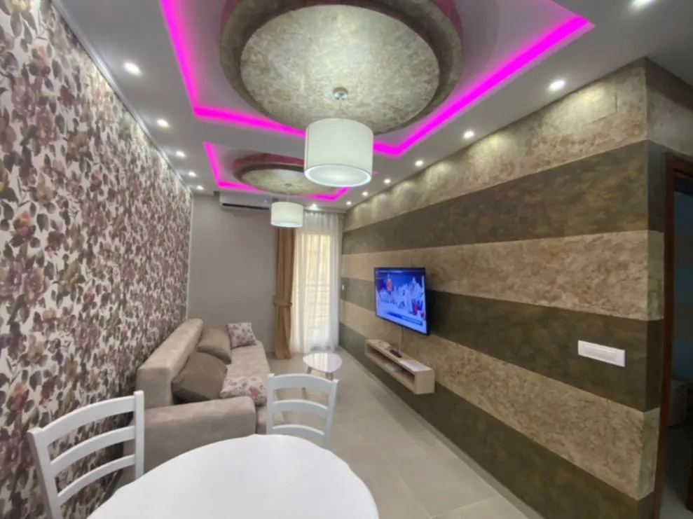 Rent, one bedroom apartment, 50m², Bulevar, Budva