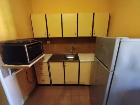 Izdavanje, garsonjera, 34m², Đenovići, Herceg Novi - image 3