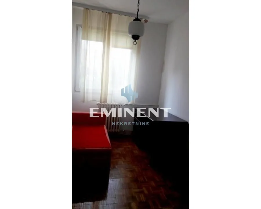 Izdavanje, trosoban stan, 72m², Novi Beograd Sve Podlokacije, Beograd