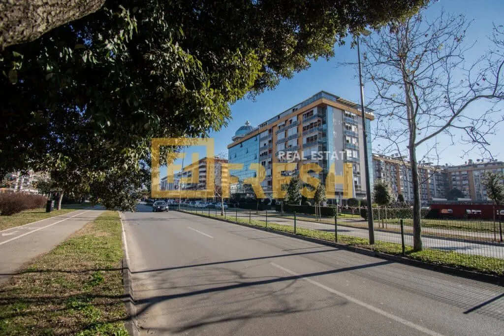 Sale, office space, 360m², Preko Morače, Podgorica
