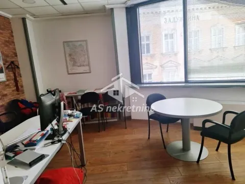 Izdavanje, poslovni prostor, 457m², Stari Grad, Beograd - image 23