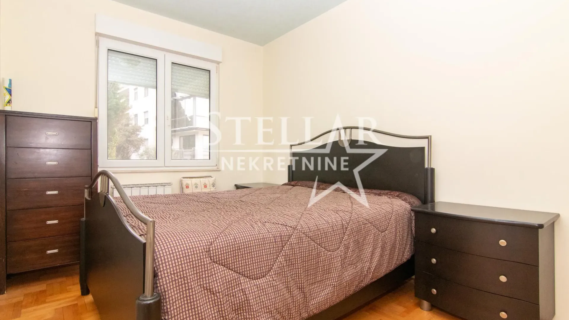 Izdavanje, trosoban stan, 115m², Gorica C, Podgorica